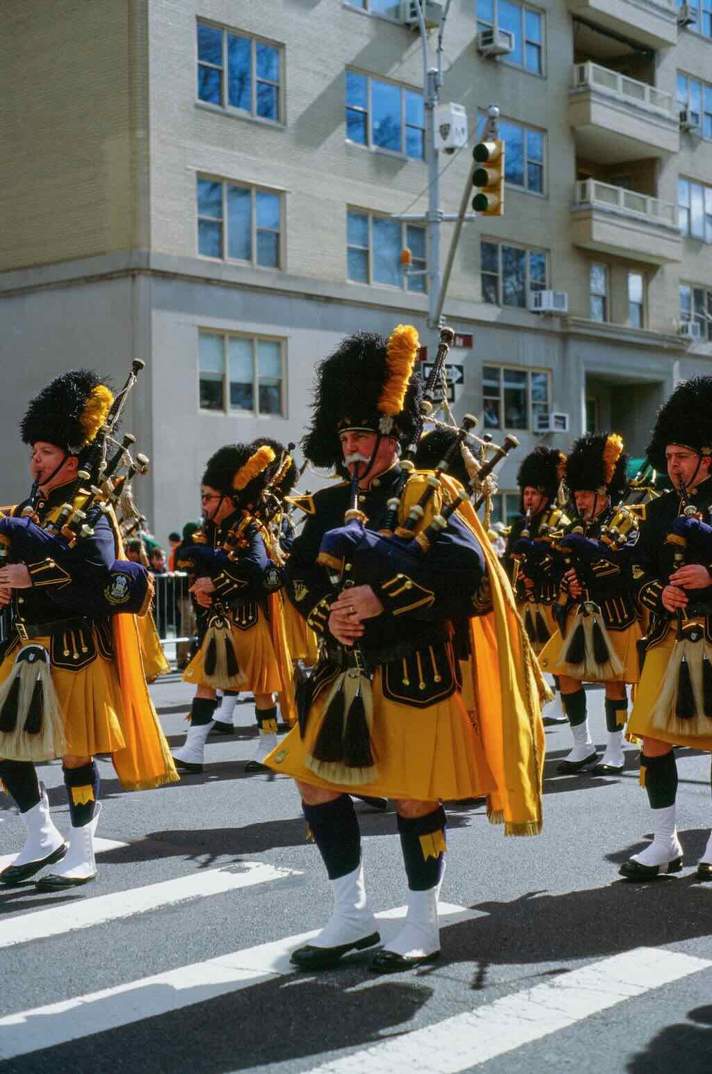 /images/gallery/pipeband/bagpiper_18.jpg