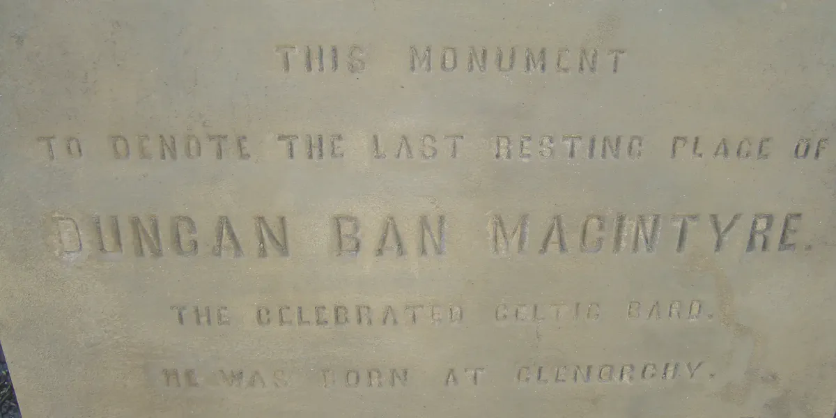 /images/tich/Duncan_Ban_Makintyre's_Grave.webp